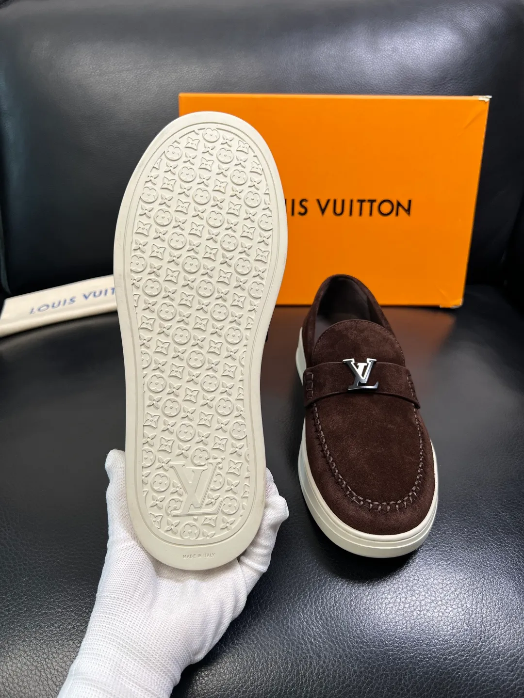 Men's shoes 💰740 Lv high quality top crafts Louis Vuitton, sports sneakers counter synchronization, uppers imported from Italy, high-quality splicing colorful complex crafts, imported mesh pads soft and comfortable, soles: original soles specially provided by the original factory, T men's shoes 💰U exclusive movable molded soles super comfortable, original factory single goods, code number 38-44 (customized 45)